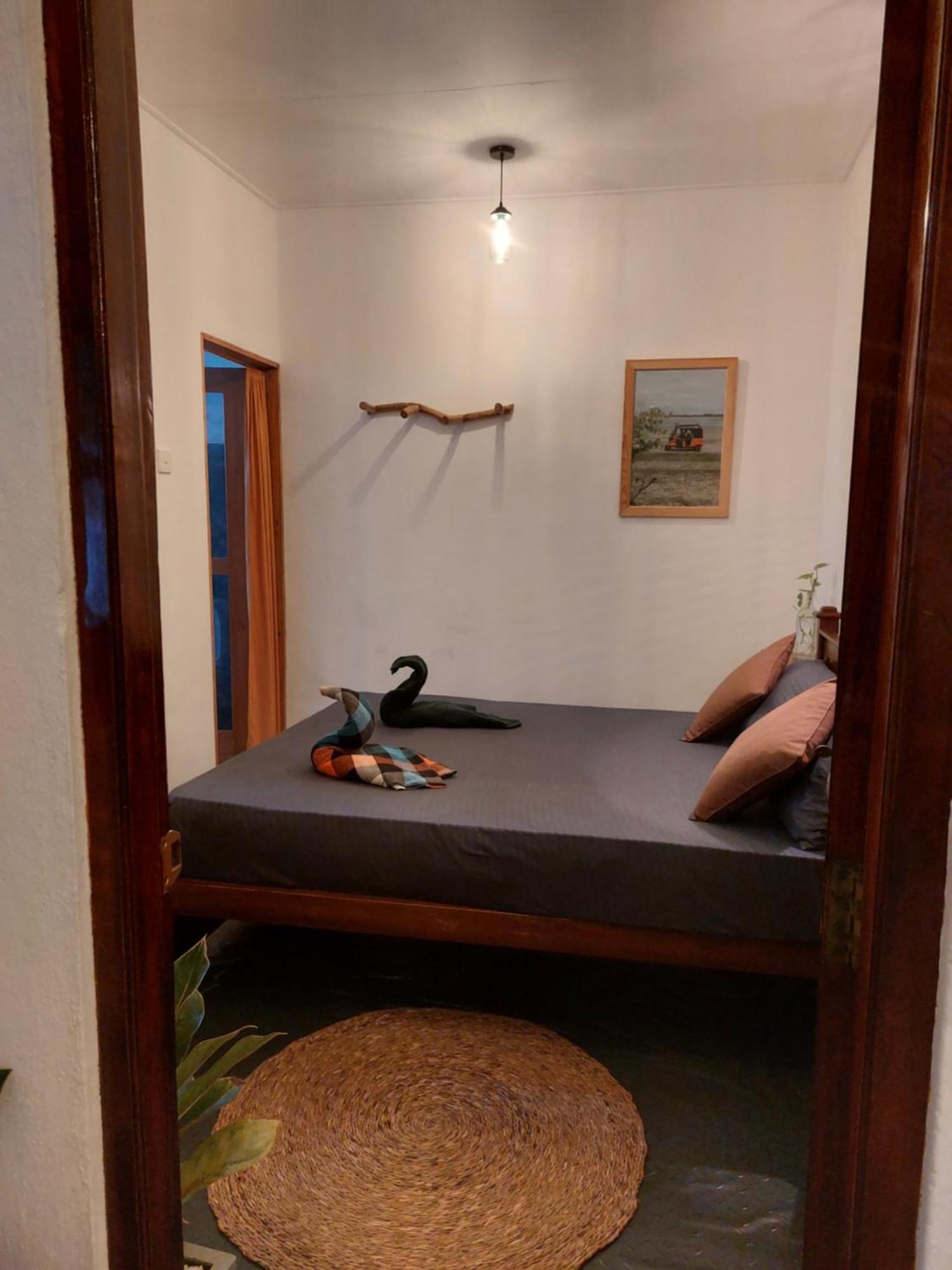 Bed and Breakfast Cosynsurf Матара Екстер'єр фото