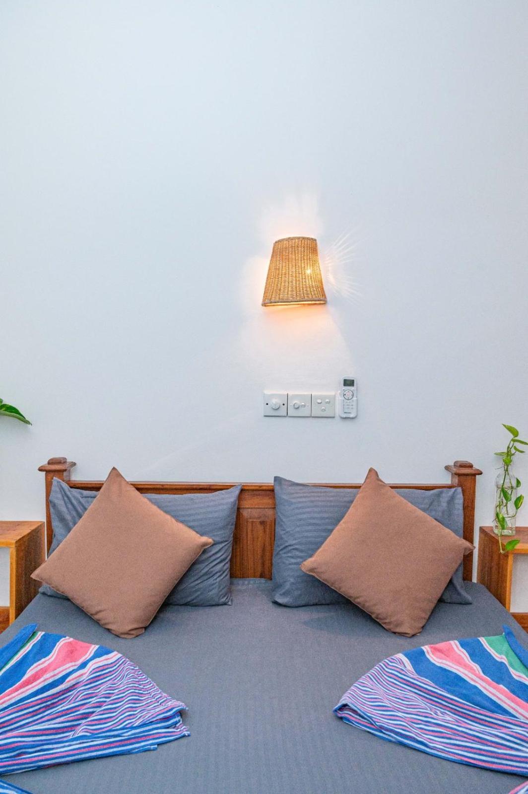 Bed and Breakfast Cosynsurf Матара Екстер'єр фото