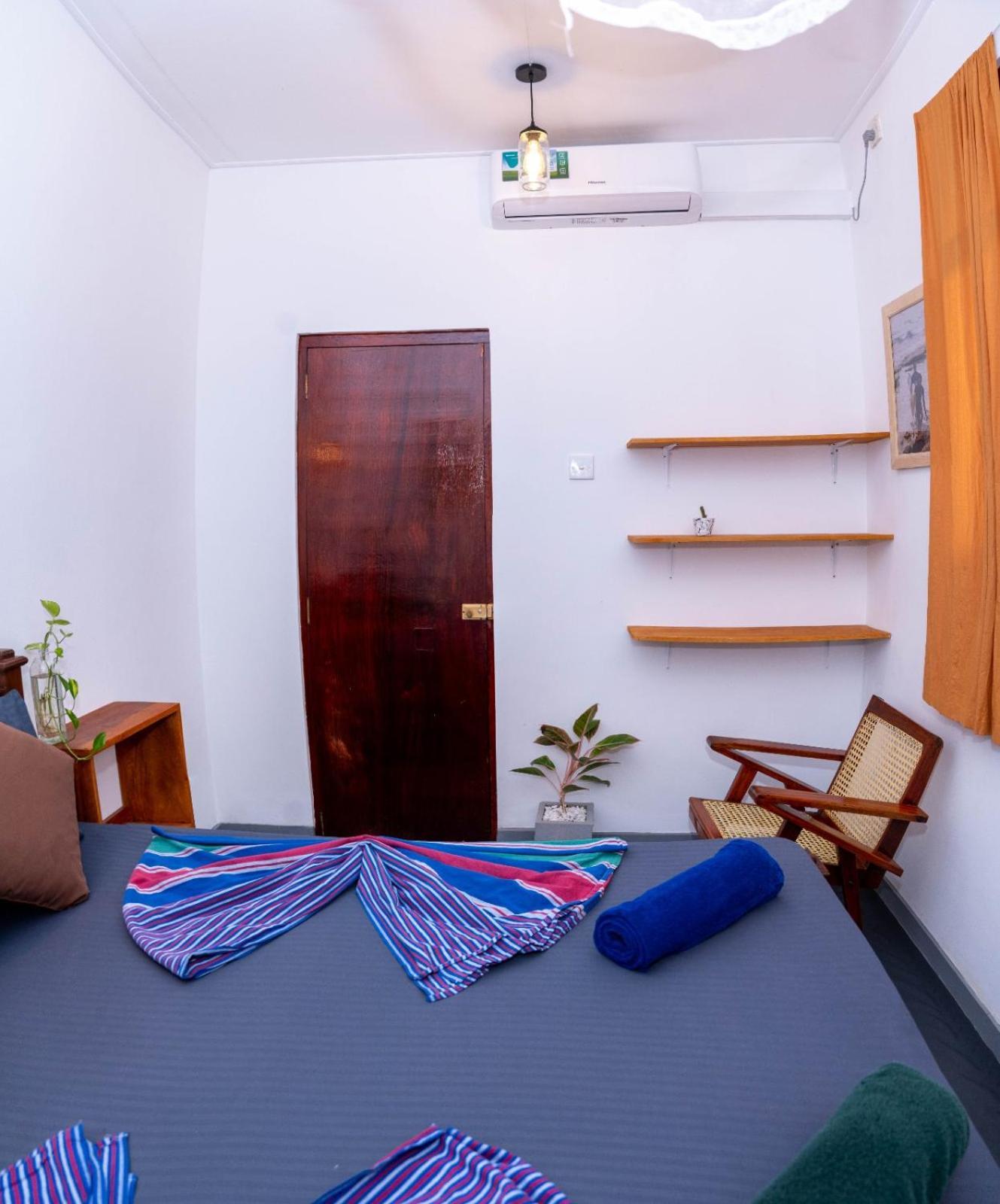 Bed and Breakfast Cosynsurf Матара Екстер'єр фото