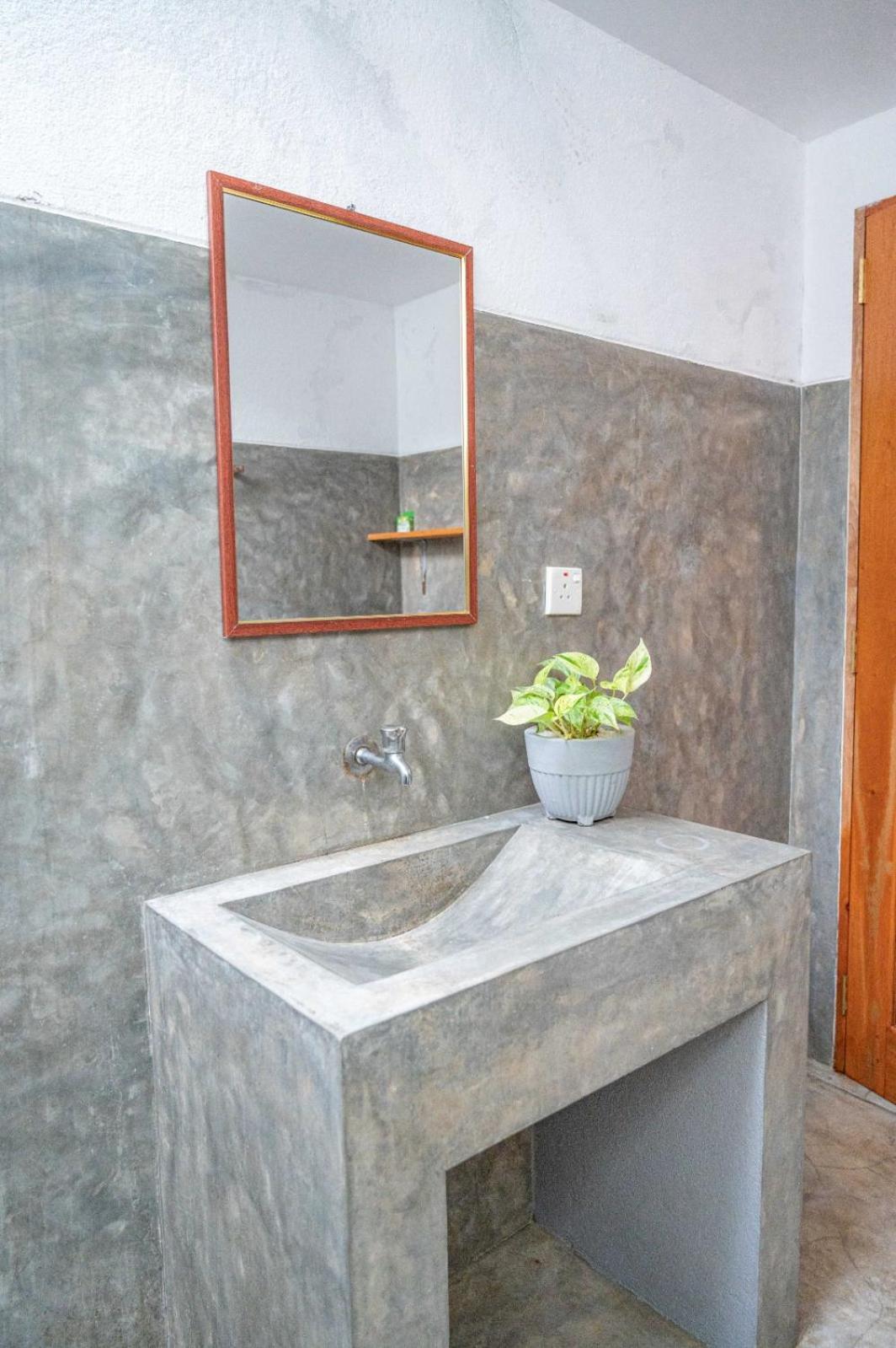 Bed and Breakfast Cosynsurf Матара Екстер'єр фото